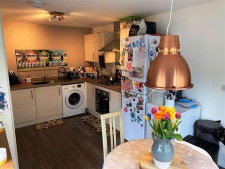 Rutherford Place, Haverhill, CB9 - Photo 4