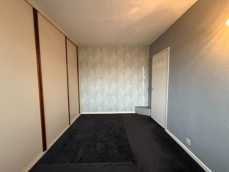 3 bedroom House To Let Total Size: 905 SQ FT - Photo 5