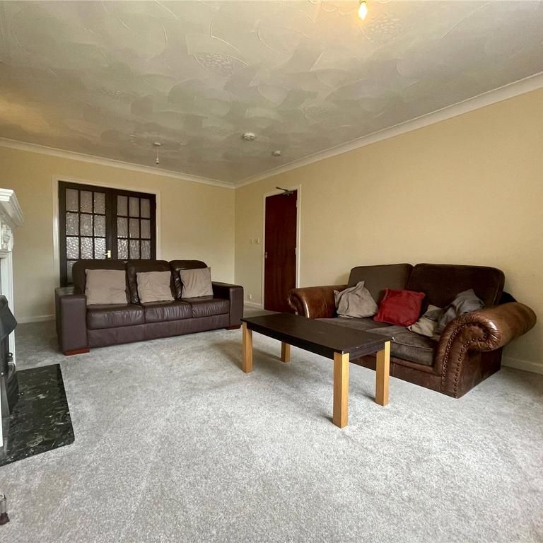 5 bedroom detached house to rent - Photo 1