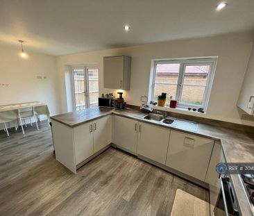 3 bedroom detached house to rent - Photo 4