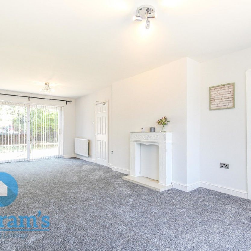 Ashchurch Drive, Wollaton - Photo 1