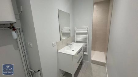 Appartement à louer 3 pièces 65.6m² - Photo 3