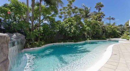 Magnificent Mirage - Photo 2