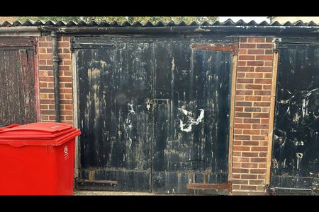 1 Bed Maisonette, Hamilton Avenue, IG6 - Photo 4