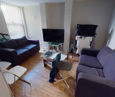 2 bedroom house to rent - Photo 1