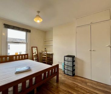 3 bedroom terraced house to rent - Photo 6