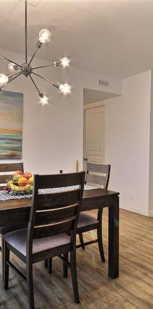 5 1/2 - Lévis (St-David), 2ième étage, climatisé, comptoirs granit, 2 stat, libre 1ier nov 2025 - Photo 1