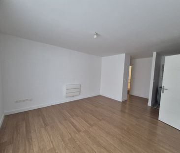 Location Appartement 2 pièces 43m² WASQUEHAL 59290 - Photo 2