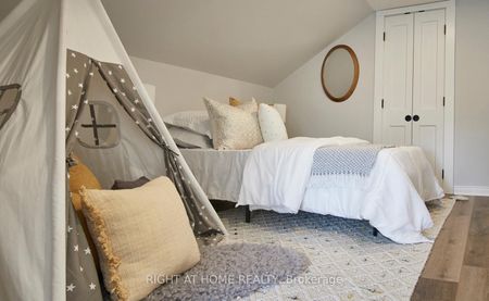 For Lease - 124 Agnes Street Unit# Upper, Oshawa, Ontario - Photo 4