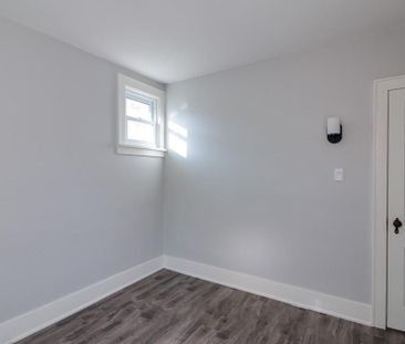 For Lease - 25 Stafford Street, Woodstock, Ontario - Photo 3