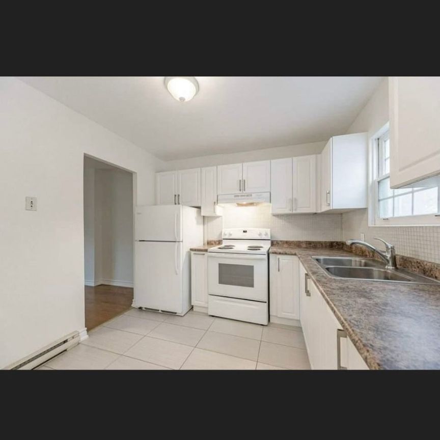 For Lease - 178 Westcourt Place Unit# 38, Waterloo, Ontario - Photo 1