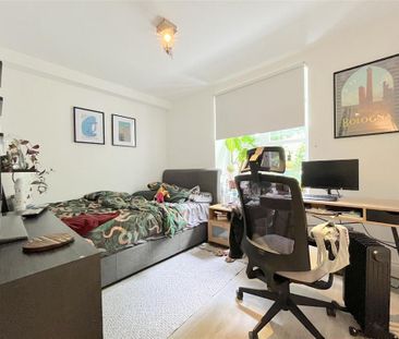 3 bedroom flat to rent - Photo 1