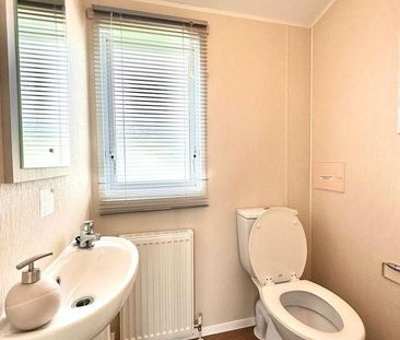 3 bedroom park home to rent - Photo 5