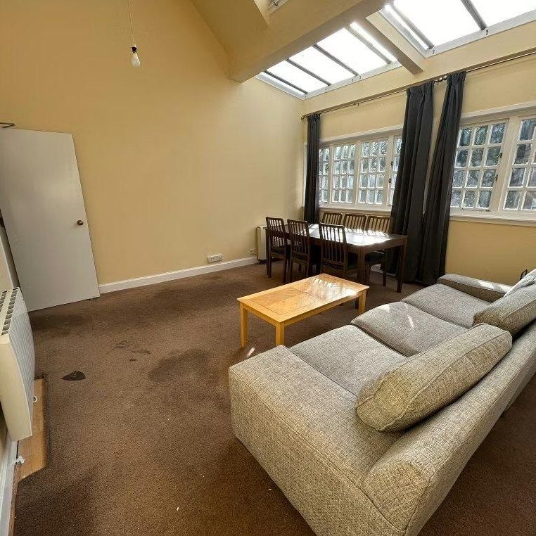3 bedroom flat to rent - Photo 1