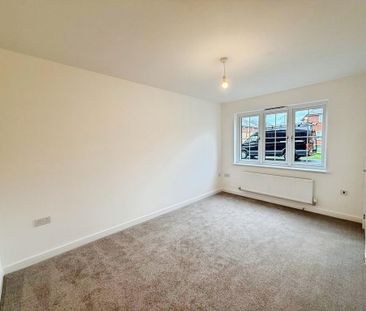 2 bedroom end of terrace house to rent - Photo 2