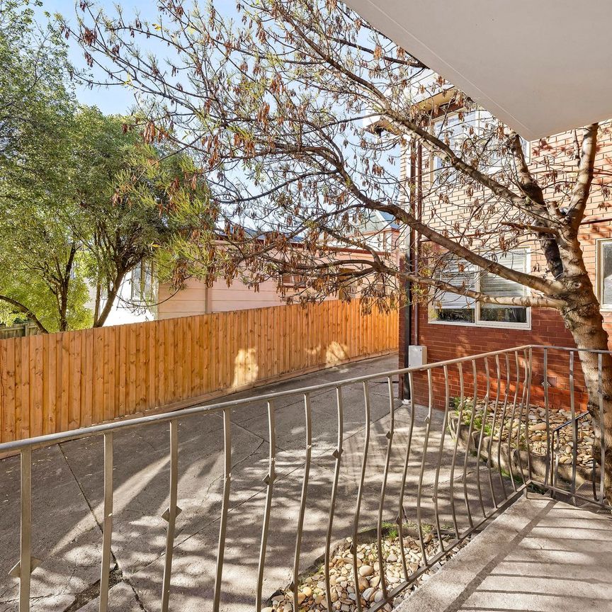 3/24 Clarinda Road, Essendon VIC 3040 - Photo 1