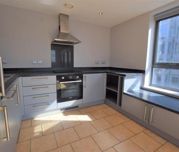 2 bedroom apartment to rent - Photo 6