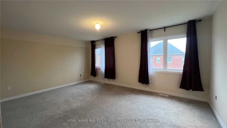 For Lease - 1915 Douglas Langtree Drive, Oshawa, Ontario - Photo 3