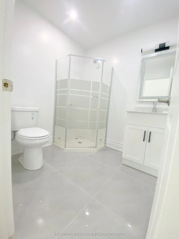 81 Hallam Street #Room L201 - Photo 5