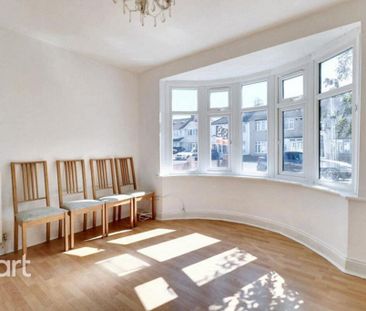 4 bedroom terraced house to rent - Photo 1