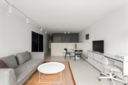 Stylish Furnished Apartment – Resort-Style Living at Rushcutters Bay - Photo 2