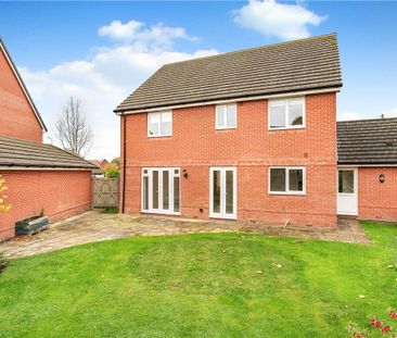 **6 MONTH LETTING**Modern 4 bedroom detached house on the edge of G... - Photo 2