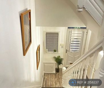 1 bedroom in a house share to rent - Photo 6