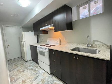 For Lease - 7372 Saint Barbara Boulevard Unit# BASEMENT, Mississauga, Ontario - Photo 4