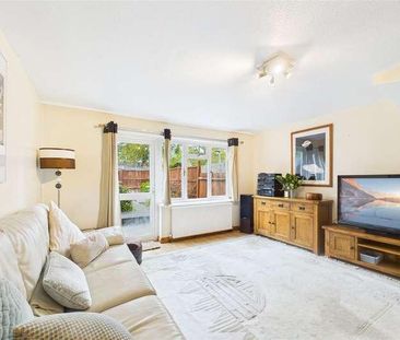 Greenham Wood, Bracknell, Berkshire, RG12 - Photo 1