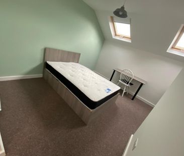 6 bedroom house to rent - Photo 3