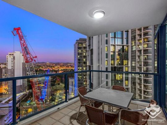 Fully Furnished 2bedroom, 2 bathroom with 1 Car park Apartment Available Now - Photo 1