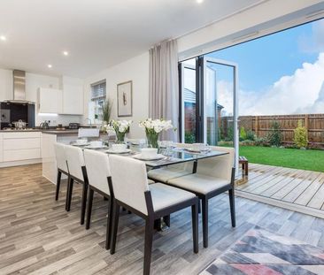 4 bedroom detached house to rent - Photo 2