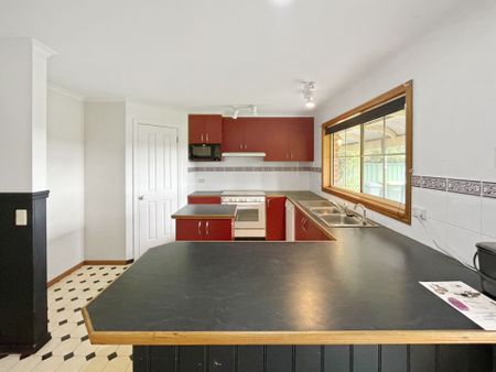 32 Edwardes Street, Black Hill - Photo 5