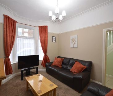 3 bedroom terraced house to rent - Photo 3