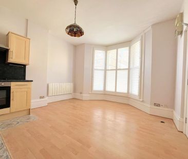 1 bedroom ground floor flat to rent - Photo 1