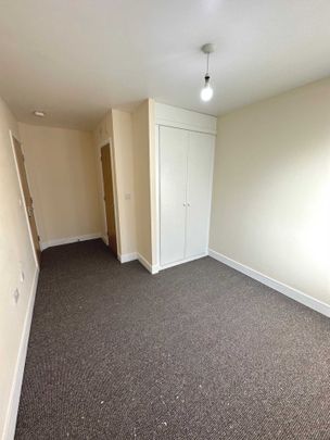 Guide Price £1,600 pcm - Available 15/08/2026 - Unfurnished - Photo 1