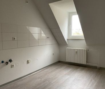 Gemütliche Dachgeschoss Wohnung! - Foto 1