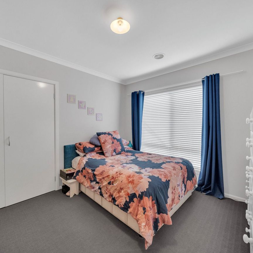 The Perfect Family Haven in the Heart of Tarneit - Photo 1
