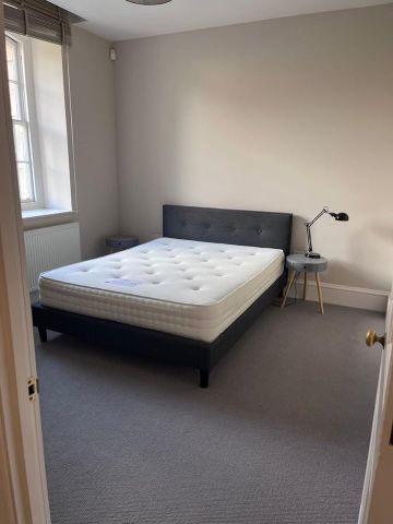 2 Bed Flat, The General, BS1 - Photo 5