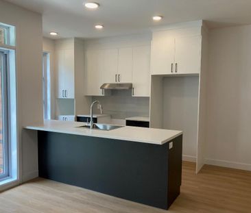 4 1/2 et 5 1/2 à louer St-Hyacinthe Libre immédiatement - Condo / a... - Photo 1