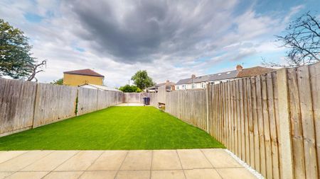 5 bedroom terraced house to rent - Photo 5
