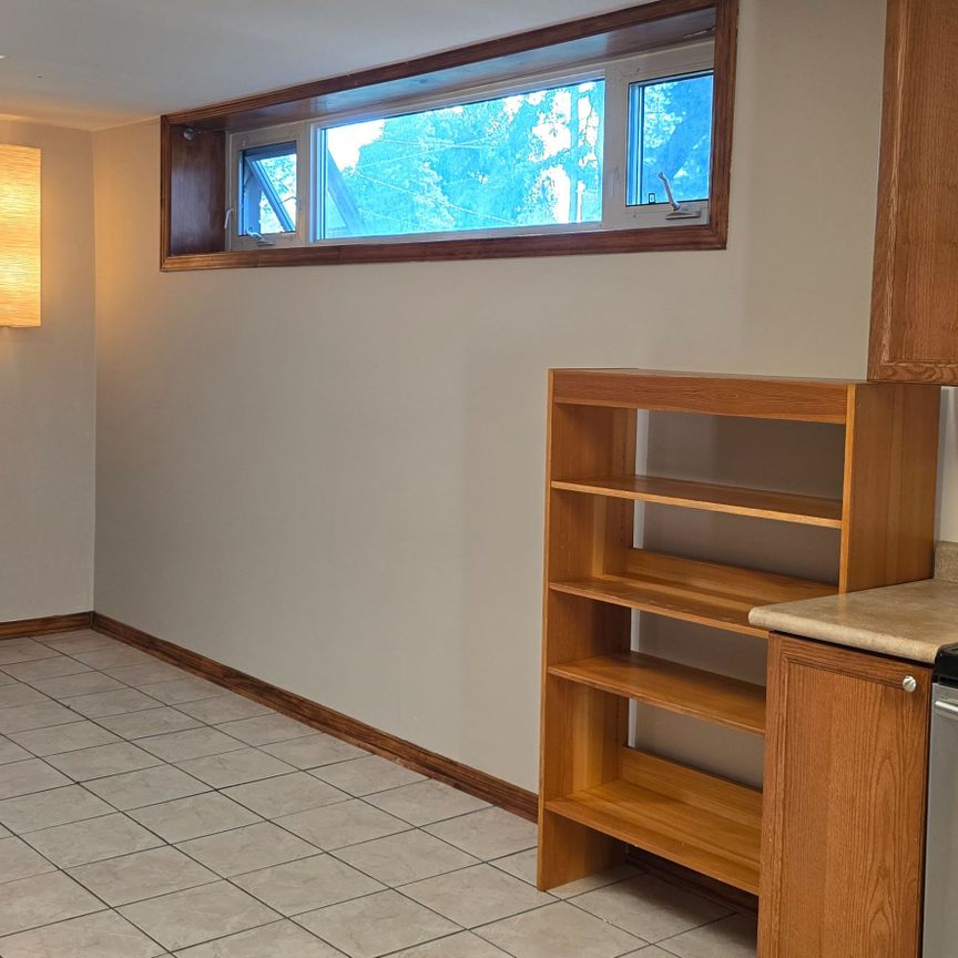 For Lease - 105 Hart Avenue Unit# Lower Unit, Toronto, Ontario - Photo 1