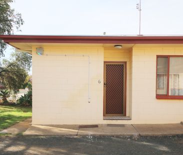 ONE-BEDROOM UNIT IN SOUTH - Photo 4