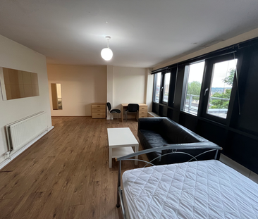 Studio to rent - Photo 3 | Rentumo