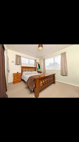 4 Bedroom house for rent - Opaheke, Papakura - Photo 2