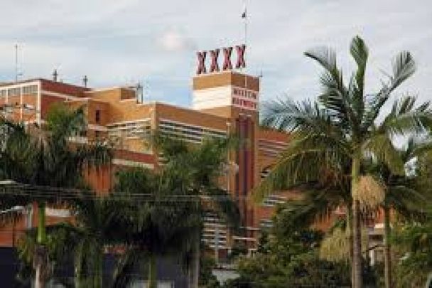 AVAILABLE 1st DECEMBER- 2 BED 1 BATH + Allocated Car Park - Photo 1