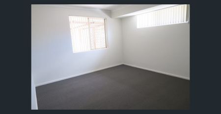 Huge Outdoor Entertaining Space + Prime Location! - Photo 3