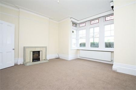 2 bedroom maisonette to rent - Photo 5