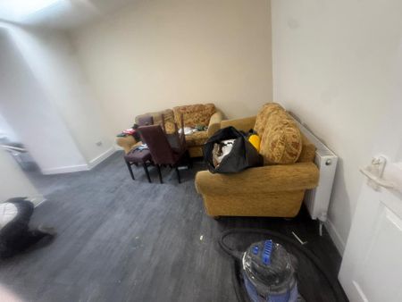 5 bedroom maisonette to rent - Photo 2