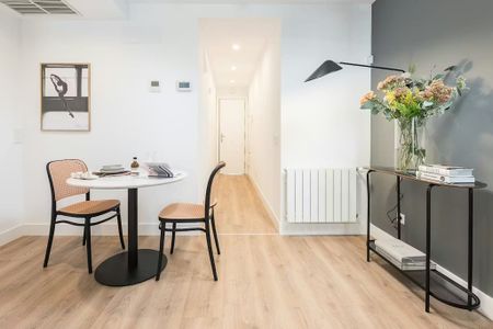 Calle de Santa Ana, Madrid, Community of Madrid 28005 - Foto 3